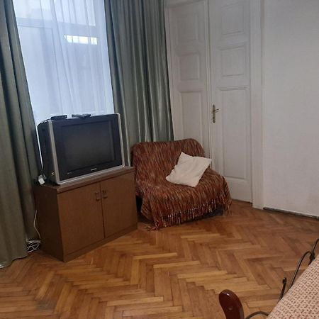 Kvartira Na B Khmelnytskoho Лвив Екстериор снимка